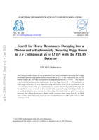 Search for heavy resonances decaying into a Photon and a Hadronically Decaying Higgs Boson in p p Collisions at √s = 13 TeV with the ATLAS detector