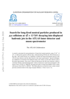Search for long-lived neutral particles produced in pp collisions at √s = 13 TeV decaying into displaced hadronic jets in the ATLAS inner detector and muon spectrometer